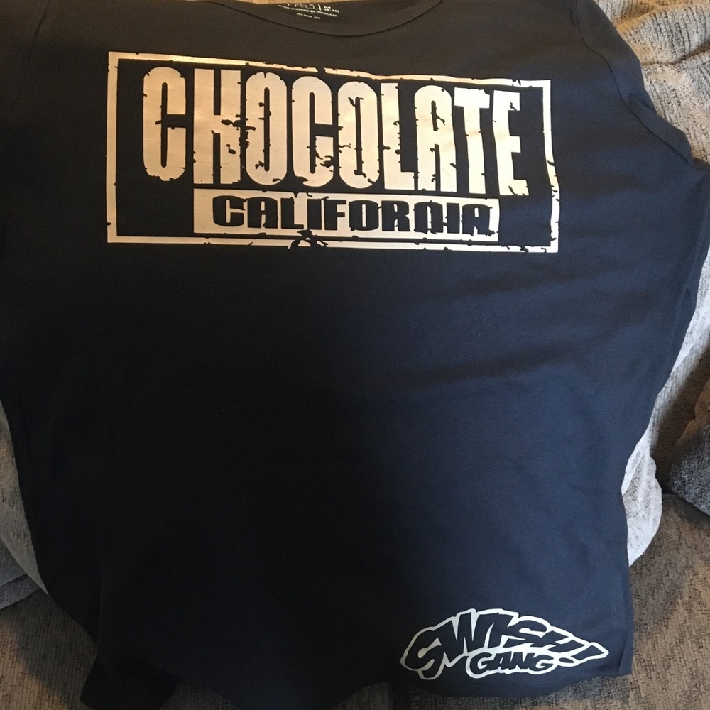 Women’s logo tees